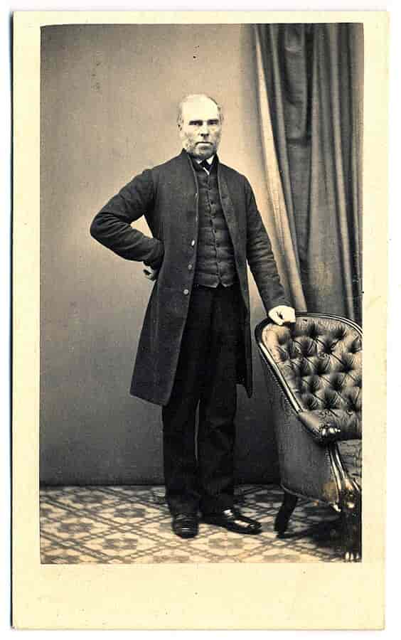 Robert Dixon - University of Tasmania